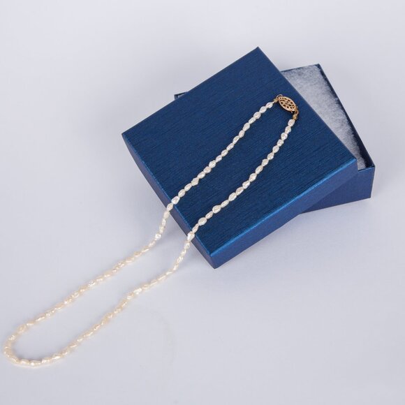 SOLD Vintage Freshwater Rice Pearl Necklace w/14k Gold Clasp 17” Long - Picture 6 of 12